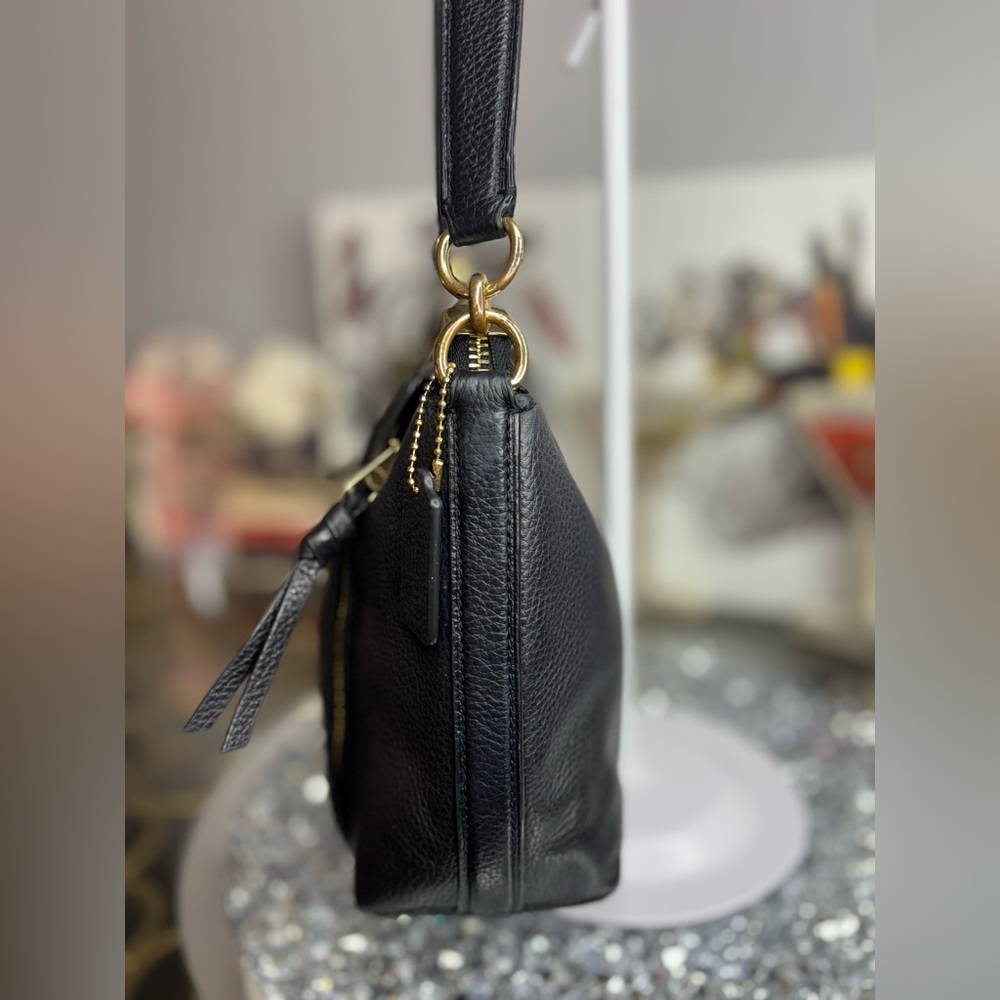 Coach 2020 Small Marlon Shoulder Bag EUC - Picture 8 of 16